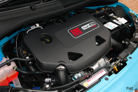 110518-500c_Twinair_engine_Fiat_19756-461