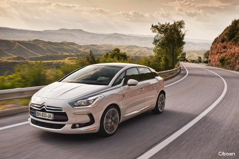 Citroen DS5 with Hybrid4 diesel hybrid technology