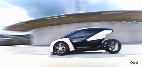 110908-OpelEV-side